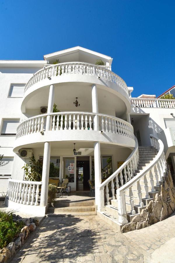 Apartments Adok Budva Exteriör bild
