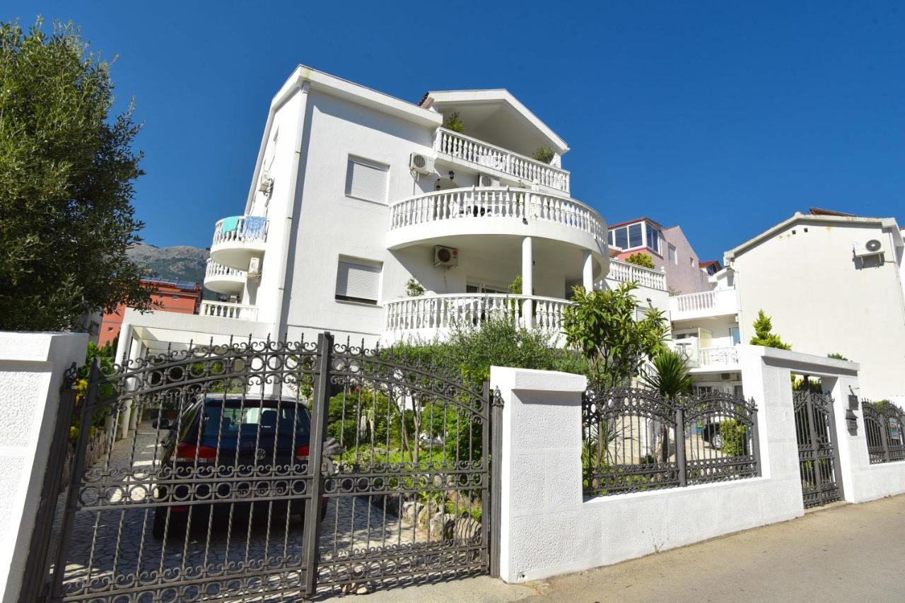 Apartments Adok Budva Exteriör bild