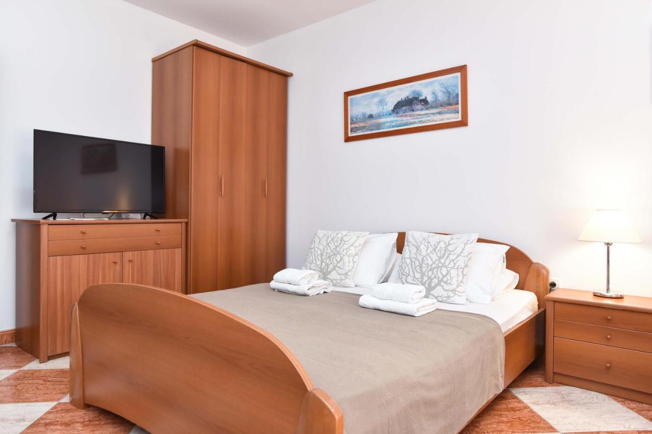 Apartments Adok Budva Exteriör bild