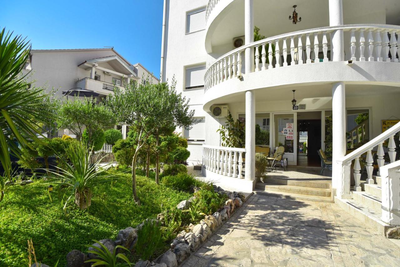 Apartments Adok Budva Exteriör bild