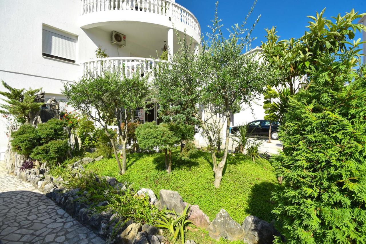 Apartments Adok Budva Exteriör bild